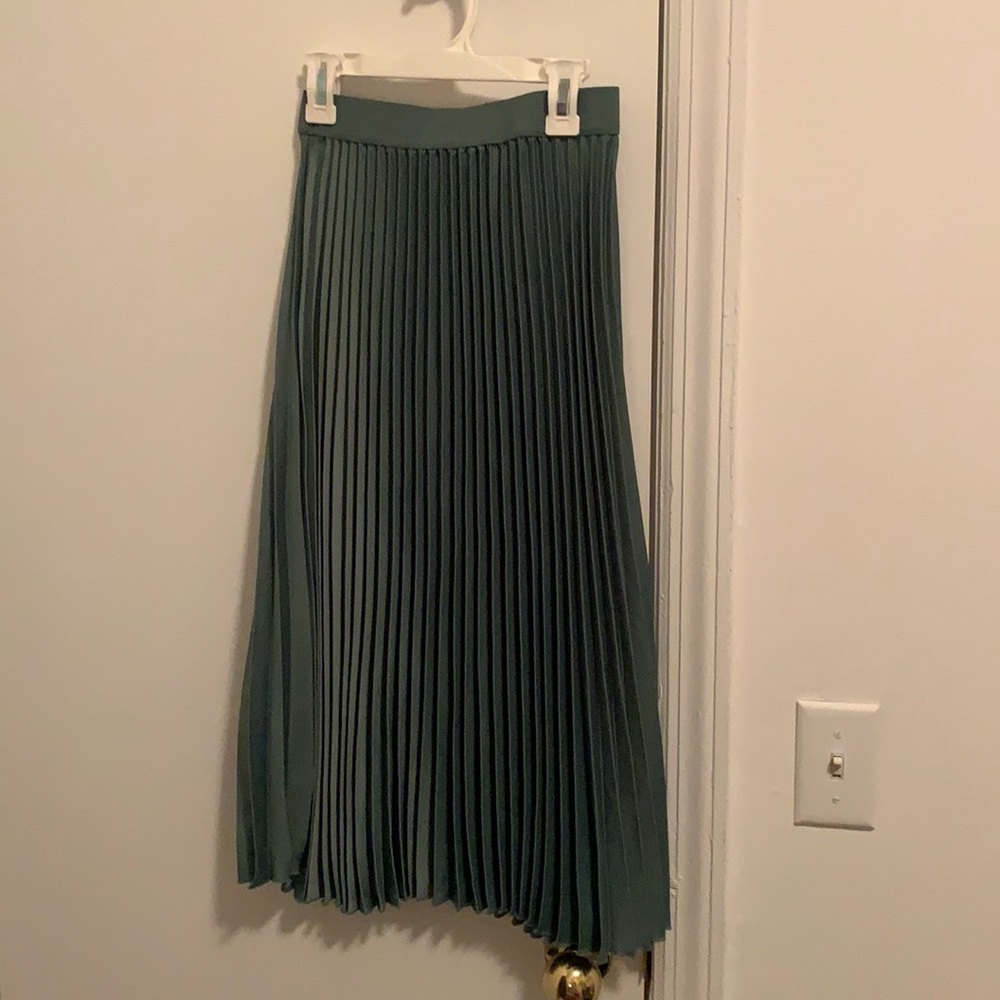 H&M midi skirt size xs